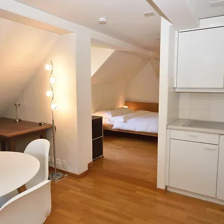 Beautiful In The Old Town - Symbol 2 4st R