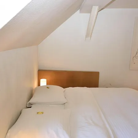 Beautiful In The Old Town - Symbol 2 4st R *